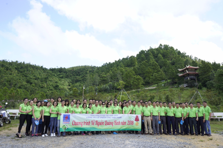 Công ty CP CNG Việt Nam cùng chương trình về nguồn tại Quảng Bình năm 2018