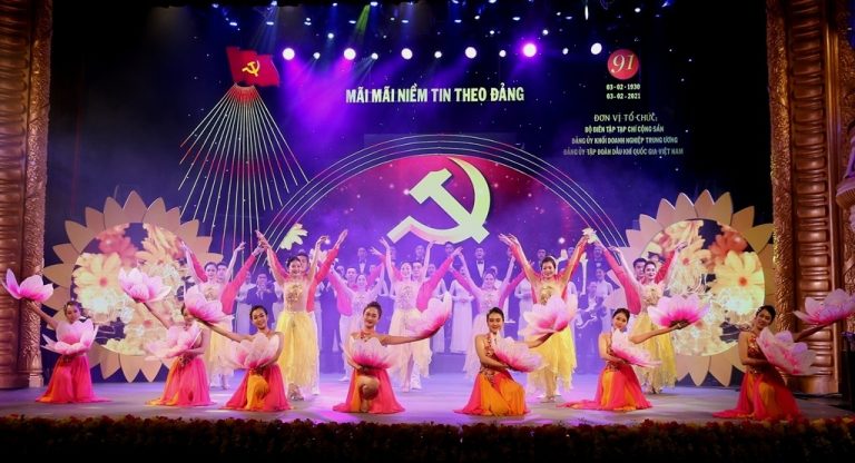 Petrovietnam đồng hành cùng chương trình nghệ thuật “Mãi mãi niềm tin theo Đảng”