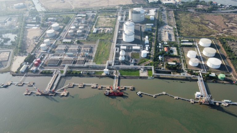 Cụm kho cảng LNG - PV GAS - CNG Việt Nam