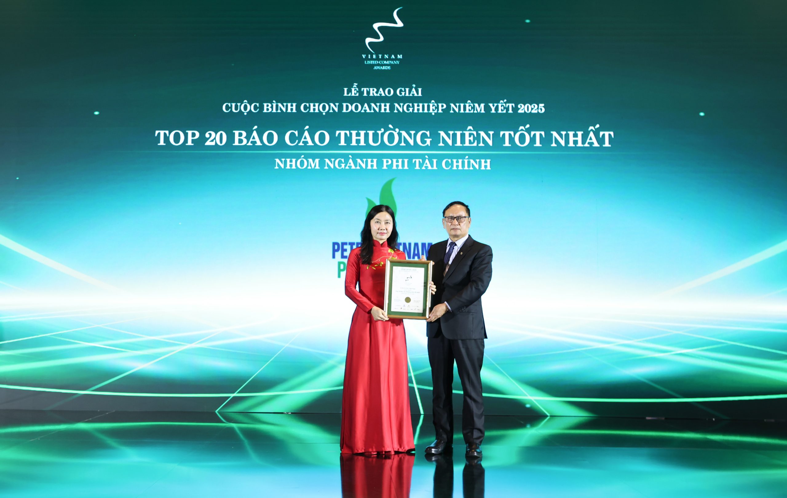 CNG Nhận giải Top 20 Báo cáo thường niên tốt nhất - nhóm ngành phi tài chính năm 2025